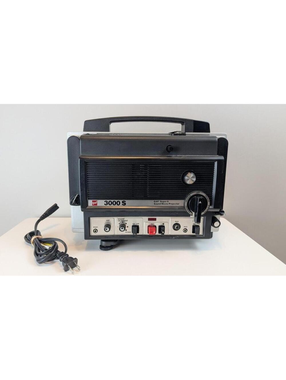 GAF 3000S Super 8 Sound Movie Projector Working Light Runs Tested Chinon Lens